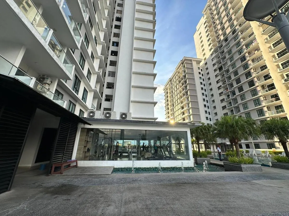 The Platino 6 To 8Pax 2 Carpark With Nextflix 5Min To Paradigm Johor Bahru 0*,  Malaysia