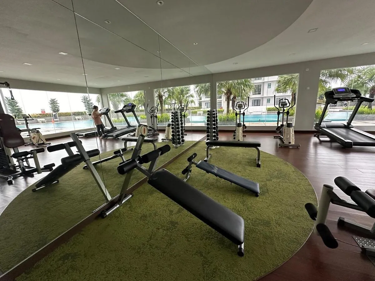 Apartment The Platino 6 To 8Pax 2 Carpark With Nextflix 5Min To Paradigm Johor Bahru